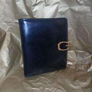 Gucci Black Leather Wallet with Gold Clasp